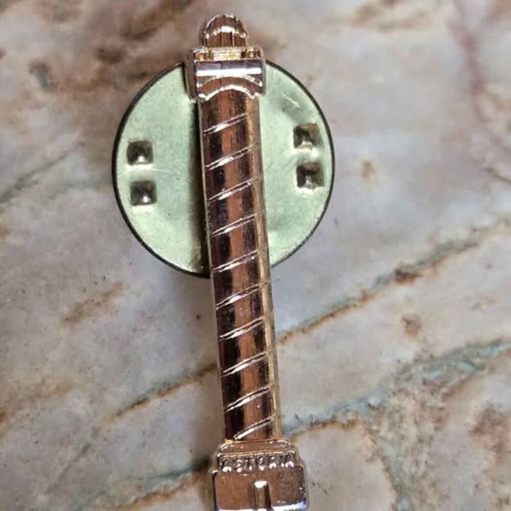 Vintage Gold Tone Lighthouse Lapel Pin Nautical Maritime Coastal Tie Tack